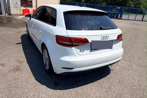 Auto in Auto