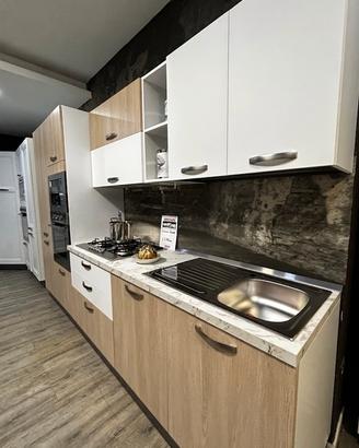 Cucina 330cm con 5 elettrodomestici