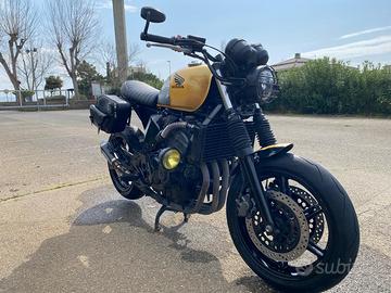 Moto CBF 600 caferace