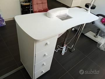 arredamento/ centro estetico