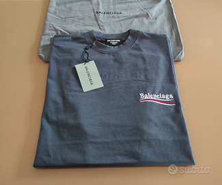 T-shirt BALENCIAGA collez. 2021 e 2022