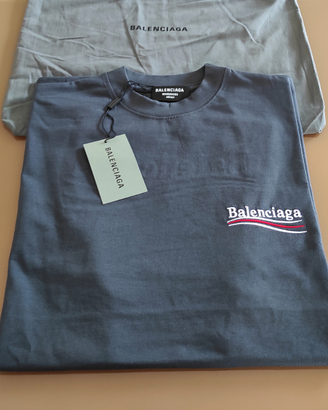 T-shirt BALENCIAGA collez. 2021 e 2022