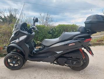 Piaggio MP3 350 Sport