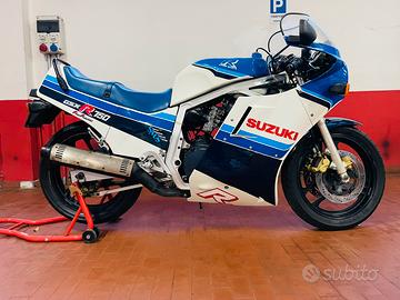 Suzuki GSX 750R