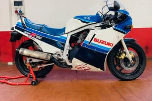 Suzuki GSX 750R