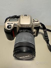 Nikon F 60 con Zoom 28-80mm e borsa