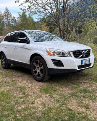 Volvo XC 60 automatico - Cinghia e Tagliando 