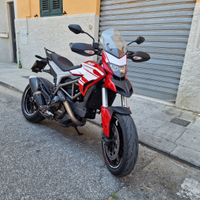 Ducati Hyperstrada 821