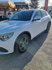 Alfa romeo Stelvio Q4