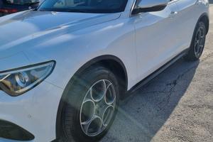Alfa romeo Stelvio Q4