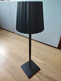 Lampada da tavolo USB