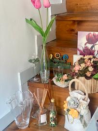 Decorazioni, fermaporte, vasi, pot-pourri