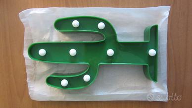 Lampada a forma di cactus