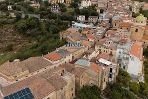 Lentiscosa: fabbricato da ristrutturare