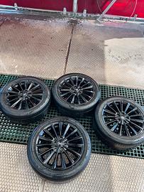 Gomme  complete Ford