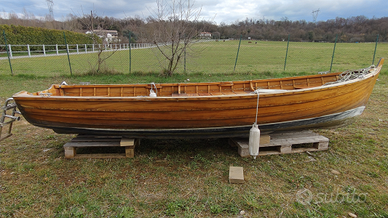 Lancia in legno Archetti