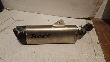 Terminale akrapovic vit/svartpilen 801