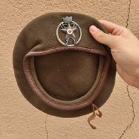 Basco militare Corpo Sanitario con fregio