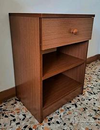 comodino 