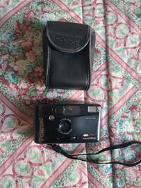Fotocamera con pellicola Polaroid 