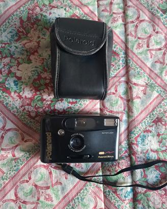 Fotocamera con pellicola Polaroid 