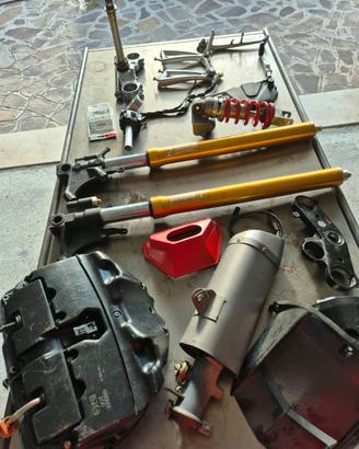ricambi r6 