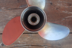 Elica acciaio Rado passo 17 per Johnson 737