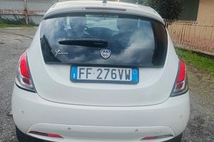 Lancia Ypsilon 1.3 MJT 16V 95 CV 5 porte S&S Plati
