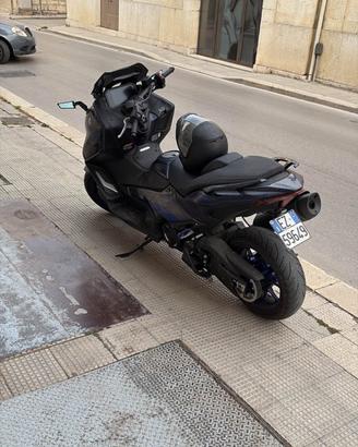 T max 560