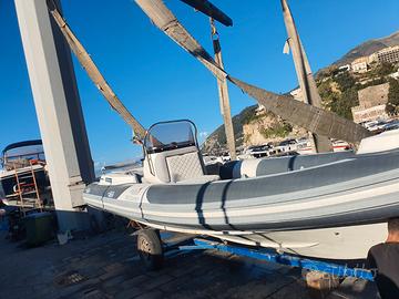 Motonautica 7.80 con volvo 200hp diesel