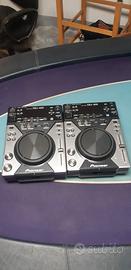 Pioneer CDJ-400 (x2) + Mixer Reloop IQ2 Midi