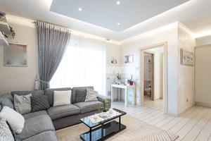Trilocale con terrazzo, balconi e box