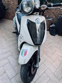 piaggio carnaby 300