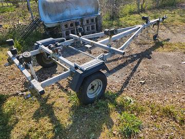 Carrello barca uso cantiere