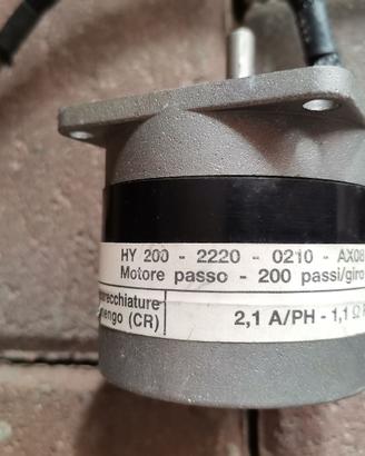 Motore passo passo MAE NEMA23