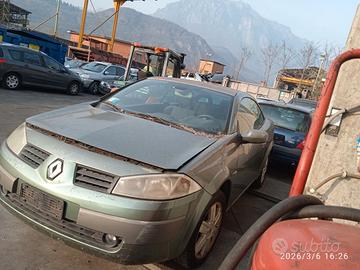 RENAULT MEGANE 2.0 B 2004 F4RZ7  PER RICAMBI