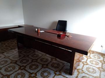 Mobili di rappresentanza in vero legno