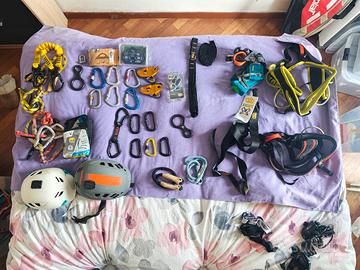 lotto articoli per arrampicata ferrata