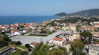 3 LOCALI A CASTELLABATE