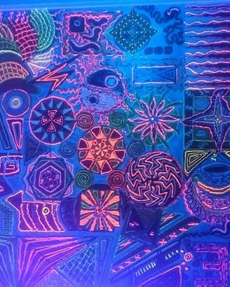 QUADRO DIPINTO A MANO CON COLORI FLUORESCENTI