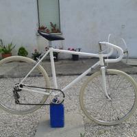 Bicicletta da corsa vintage ragazzo