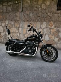 Harley Davidson 883 