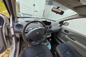Per pezzi di ricambio Renault new twingo