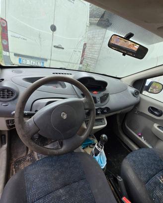 Per pezzi di ricambio Renault new twingo