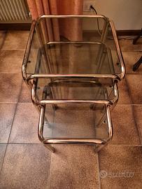 Tris di tavolini impilabili – anni 70 Made in IT