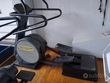 Attrezzi Technogym per cambio uso sala attrezzi
