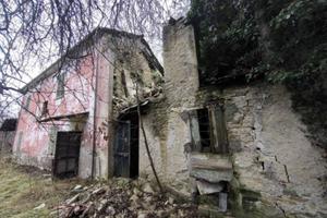 Immobile in asta di 1766 m² con 4 locali a Bistagn