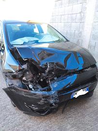 Grande Punto 1.3 mtj del 2009 90 CV  sinistrata