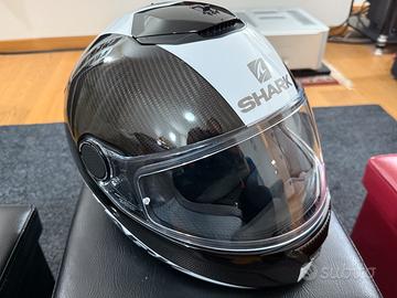 Casco Shark Carbon Skin