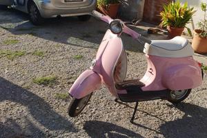 Piaggio Vespa 50 R anno 1972 pari al nuovo